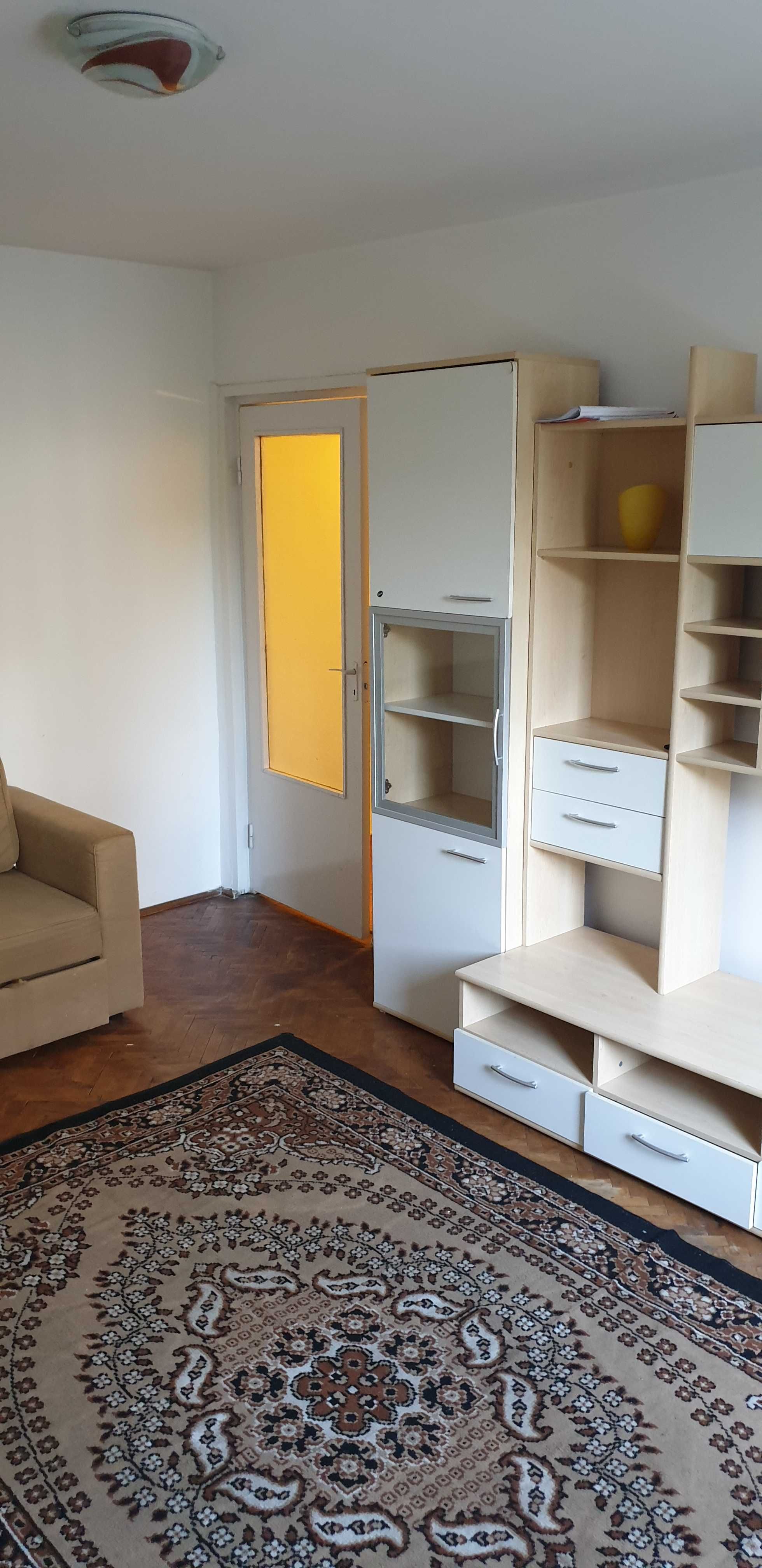 Apartament doua camere str. Platanilor