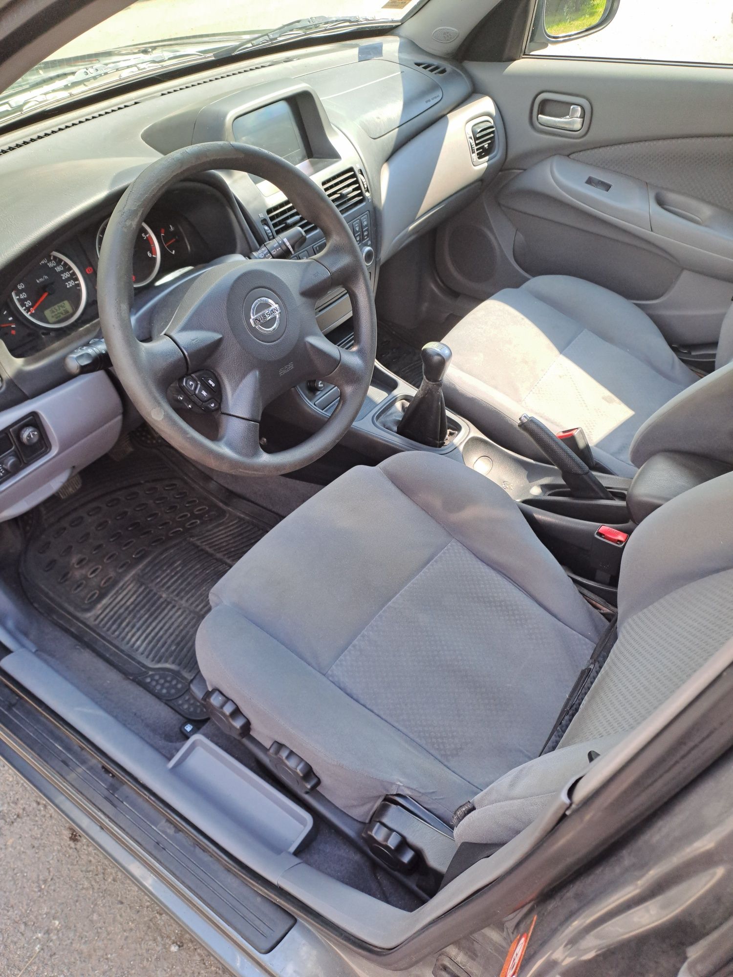 Nissan Almera 2004г. 1.5 dci 82 hp
