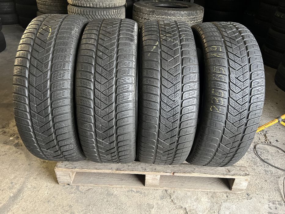 4 anvelope de iarna 235/55/19 pirelli!