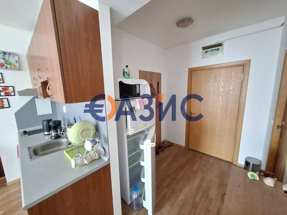 Продава се Двустаен апартамент в Бургас, Сарафово - 57 кв.м за 1402 €/кв.м - Снимка #5
