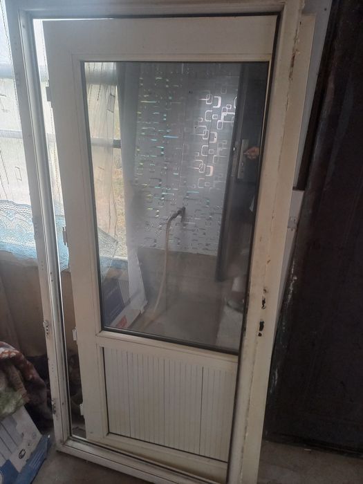 Пластик Есік продам