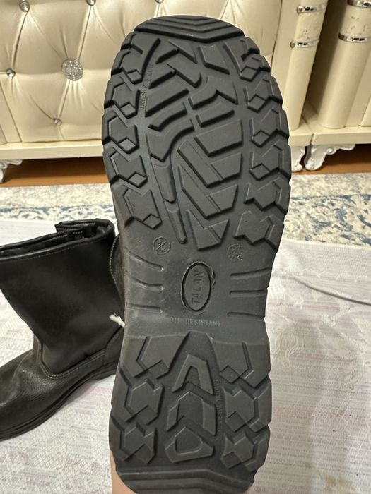 Зимный рабочий сапог