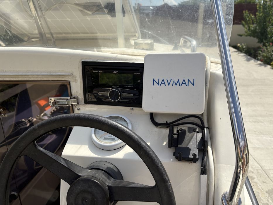 Barca cabinata 4,3m  20cp suzuki an 2015, peridoc 2018 stare perfecta