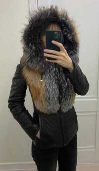 Зимняя теплая кожаная турецкая  куртка с мехом на капюшоне