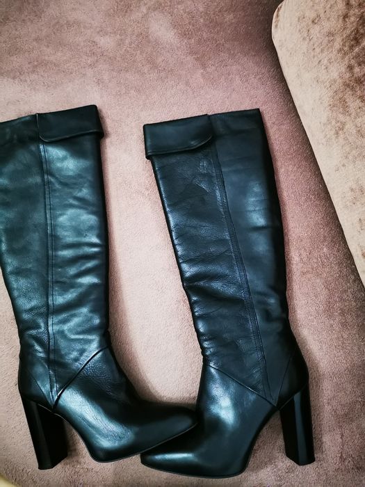 Vand cizme inalte Zara marimea 40
