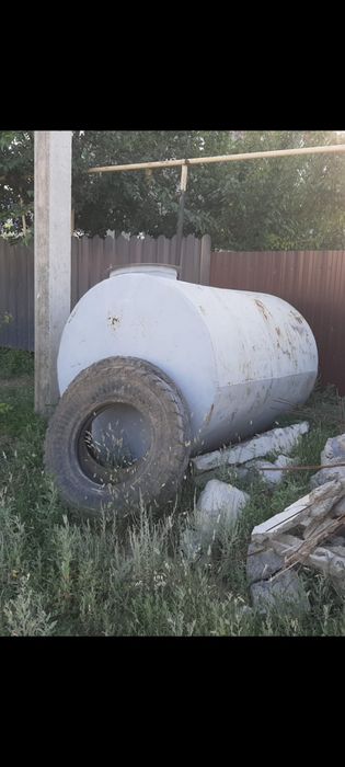 Продам емкость для воды