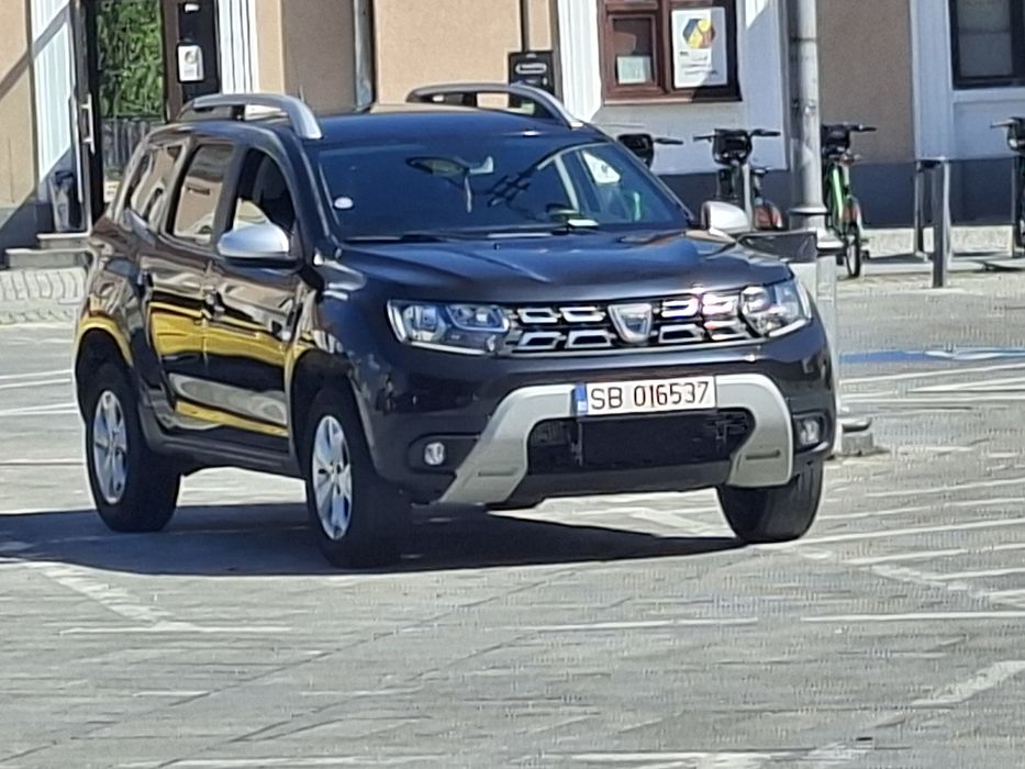 Vând Dacia Duster