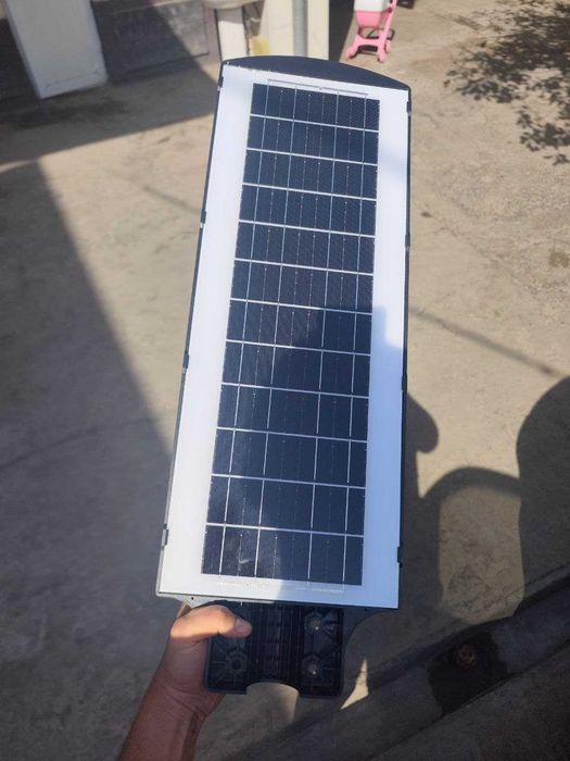 Quyosh nurlari bilan ishlovchi ko‘cha yoritgichlari RKU 100W/150W/200W