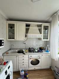 Кухонный гарнитур с духовкой и плитой