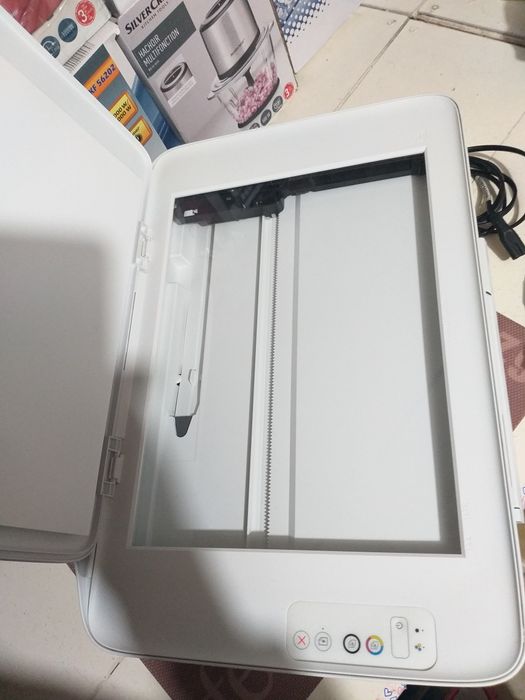 Imprimanta HP Multicolora