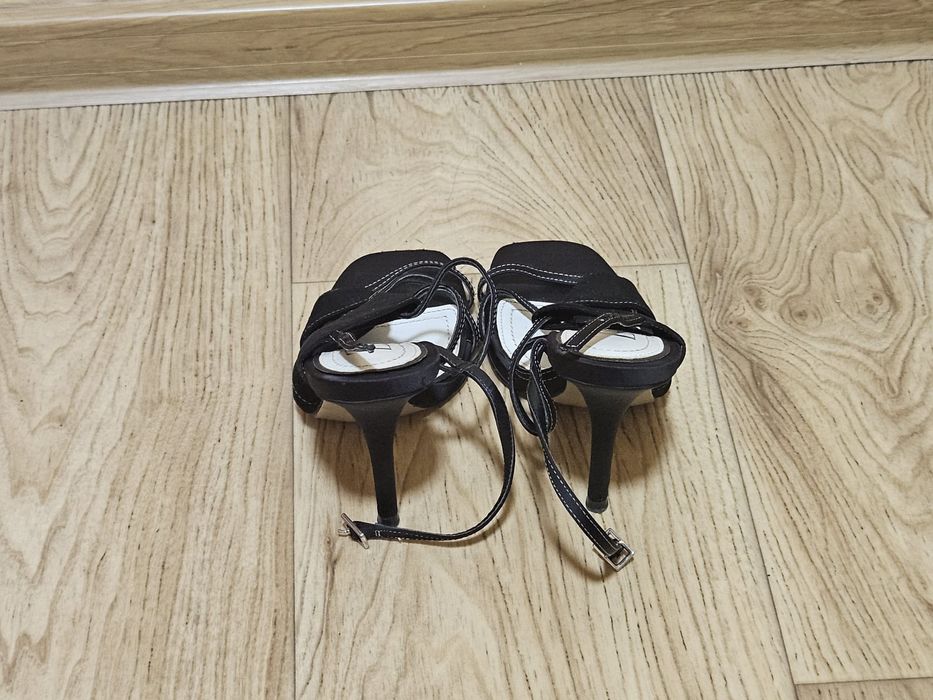 Sandale dama marca Zara