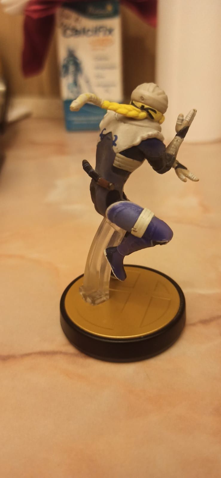 Figurina Nintendo Amiibo - Sheik , cea din imagini . Preț 70