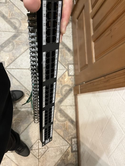 Патч панель 50 портов