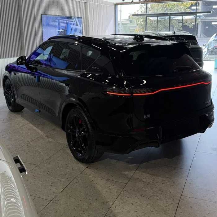 Voyah Free Hybrid naqt va rassrochka