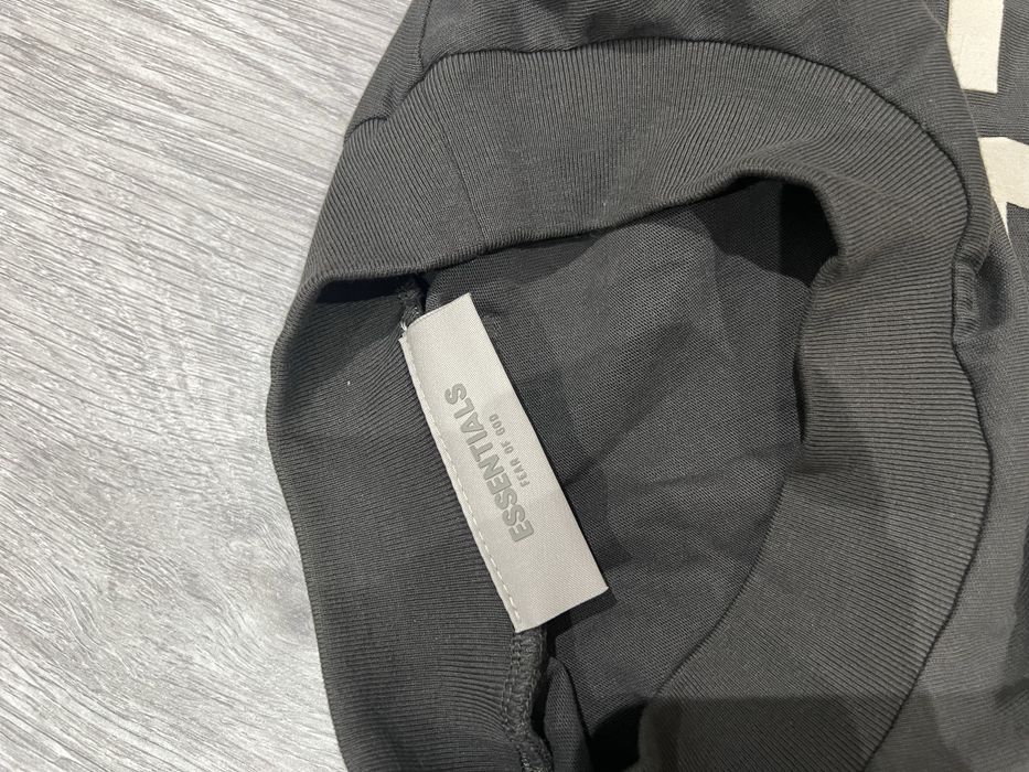 Tricou/T-Shirt Fear Of God Essentials 1977