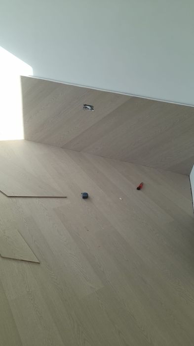 Montator parchet laminat si stratificat