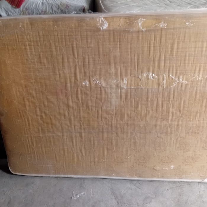 Мвтрас на кровать