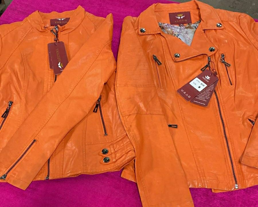 Куртки женские, качественные, размеры М, S, XL