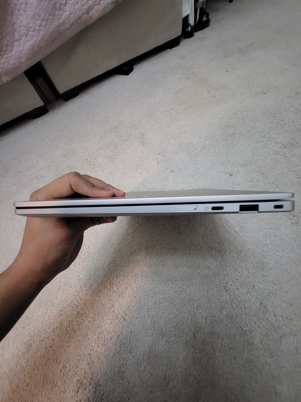 Samsung Galaxy Book Go 3 modeli Snapdragon 7S Gen 3