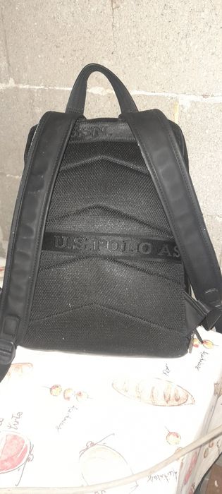 Vand ruxac de firma la pret