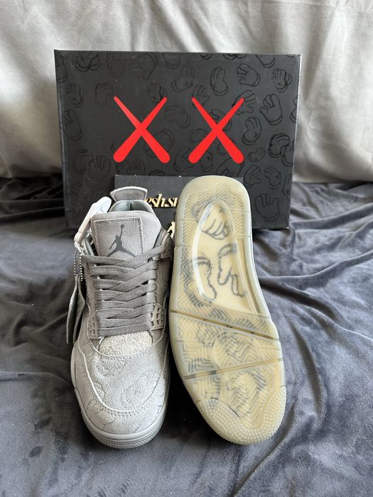 Air Jordan 4 Aj4 Retro Kaws size 40