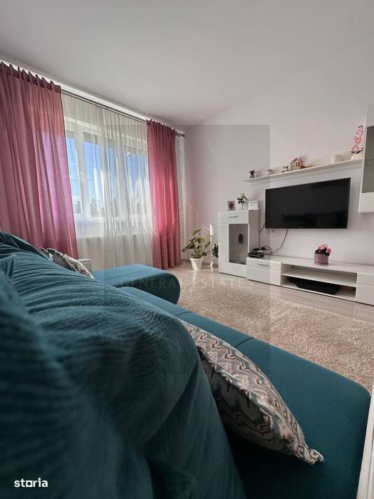 Studio luminos spre vanzaare, la poalele Pietrei Craiului – Zărnești