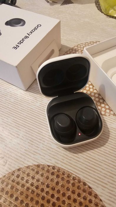 Слушалки samsung galaxy Buds Fe