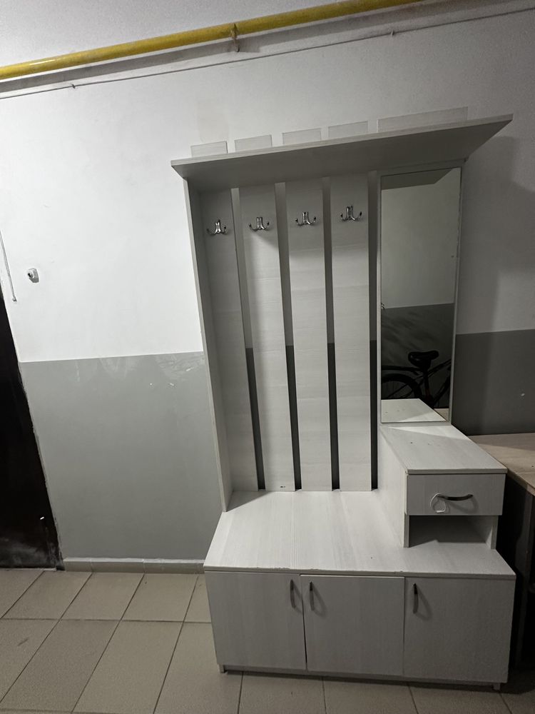 Продается прихожая