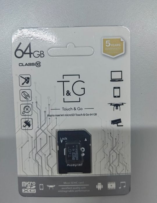 Vand stick-uri usb și carduri