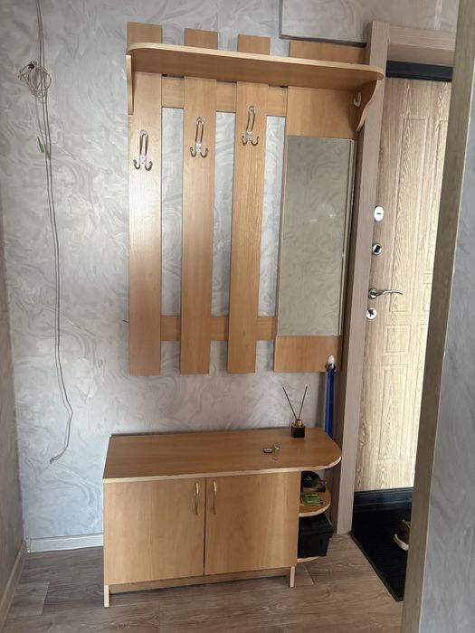 Отдам даром прихожая