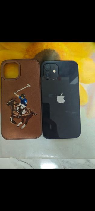 Продаётся айфон 12