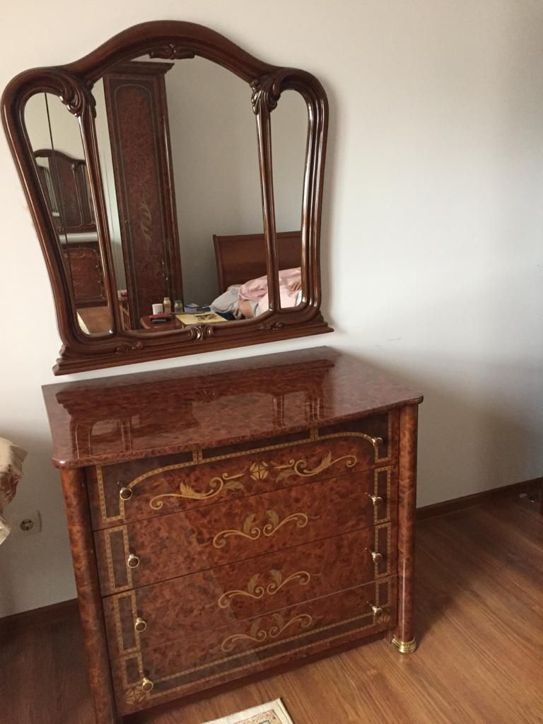 Продам шифоньер и комод. Россия