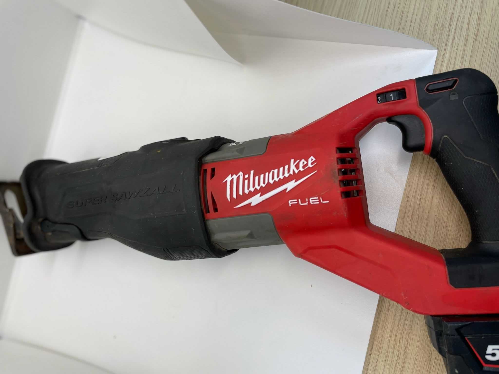 Fierastrau alternativ Milwaukee M18 FSX -P-