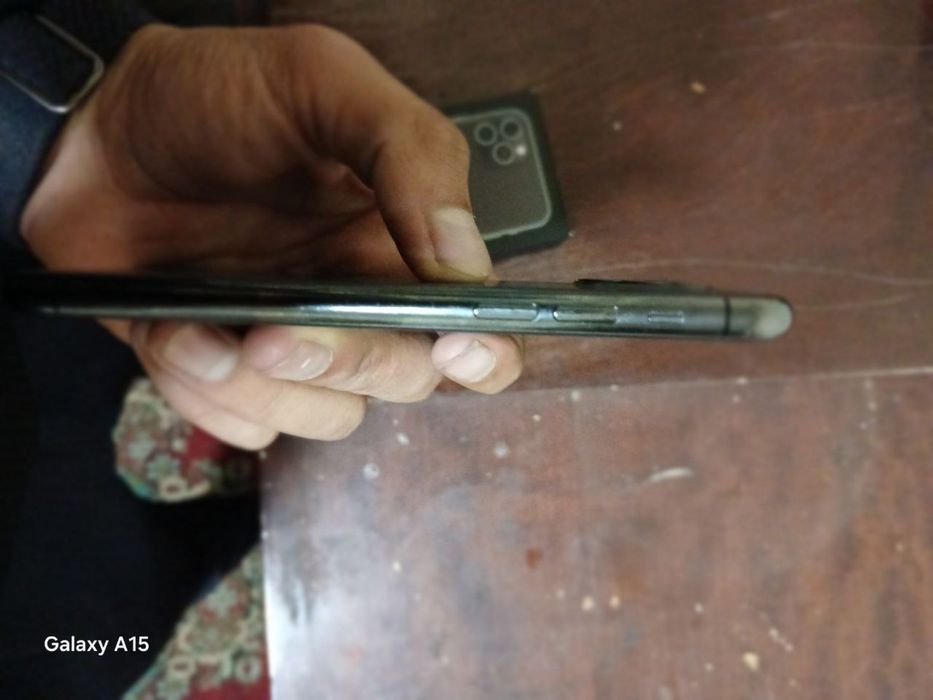 iPhone 11 pro sotiladi