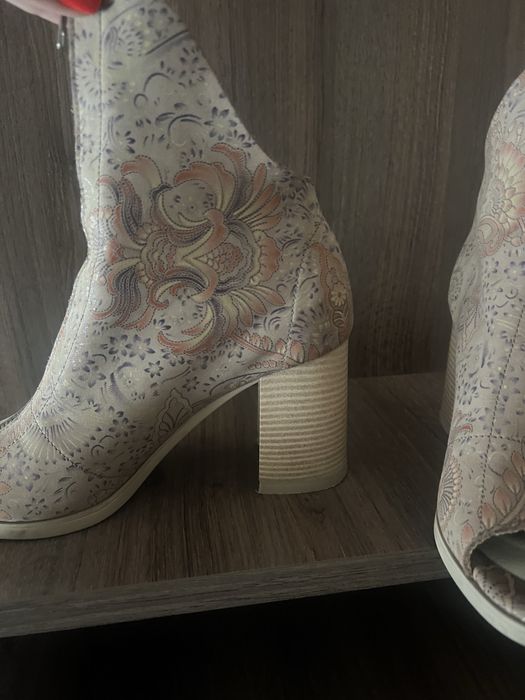 Дамски летни боти естествена кожа