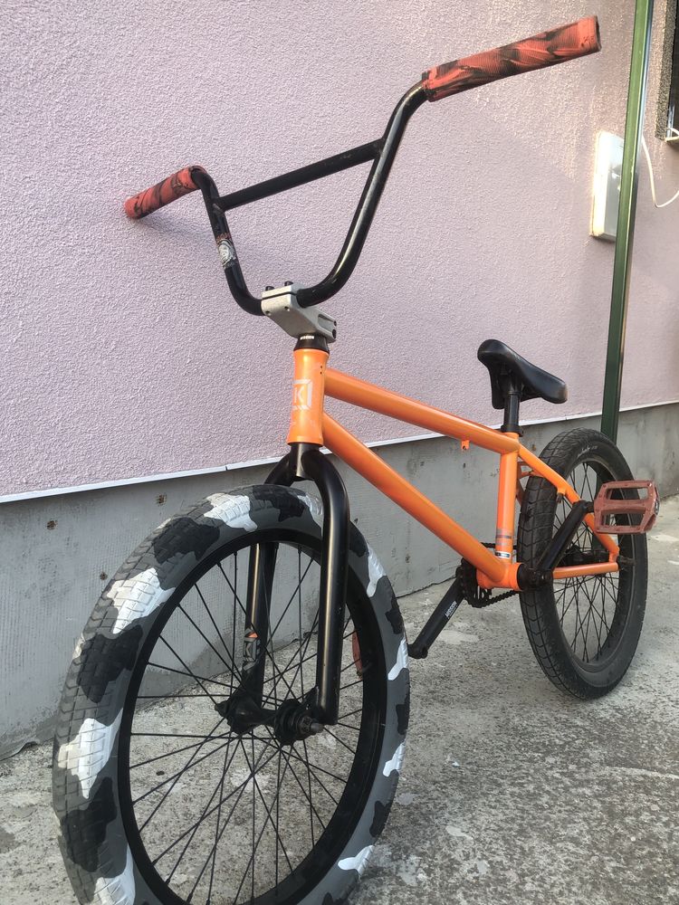 BMX на марката Kink bmx