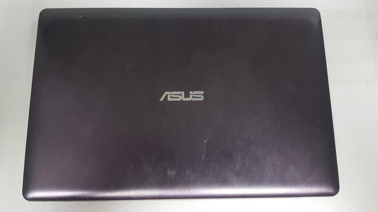 Ноутбук ASUS VivoBook X202E