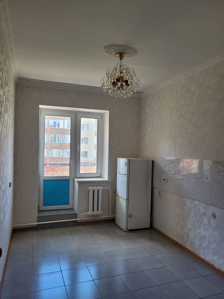 Шикарная 1.5 кв улучшенная, кирпич дом, 2 эт, 2 лоджии, ремонт, 42 м2