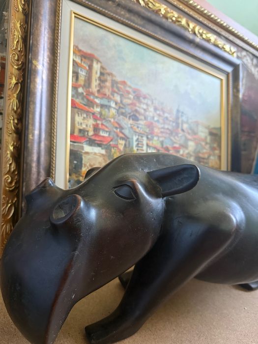 Хипопотам от плътно абаносово дърво