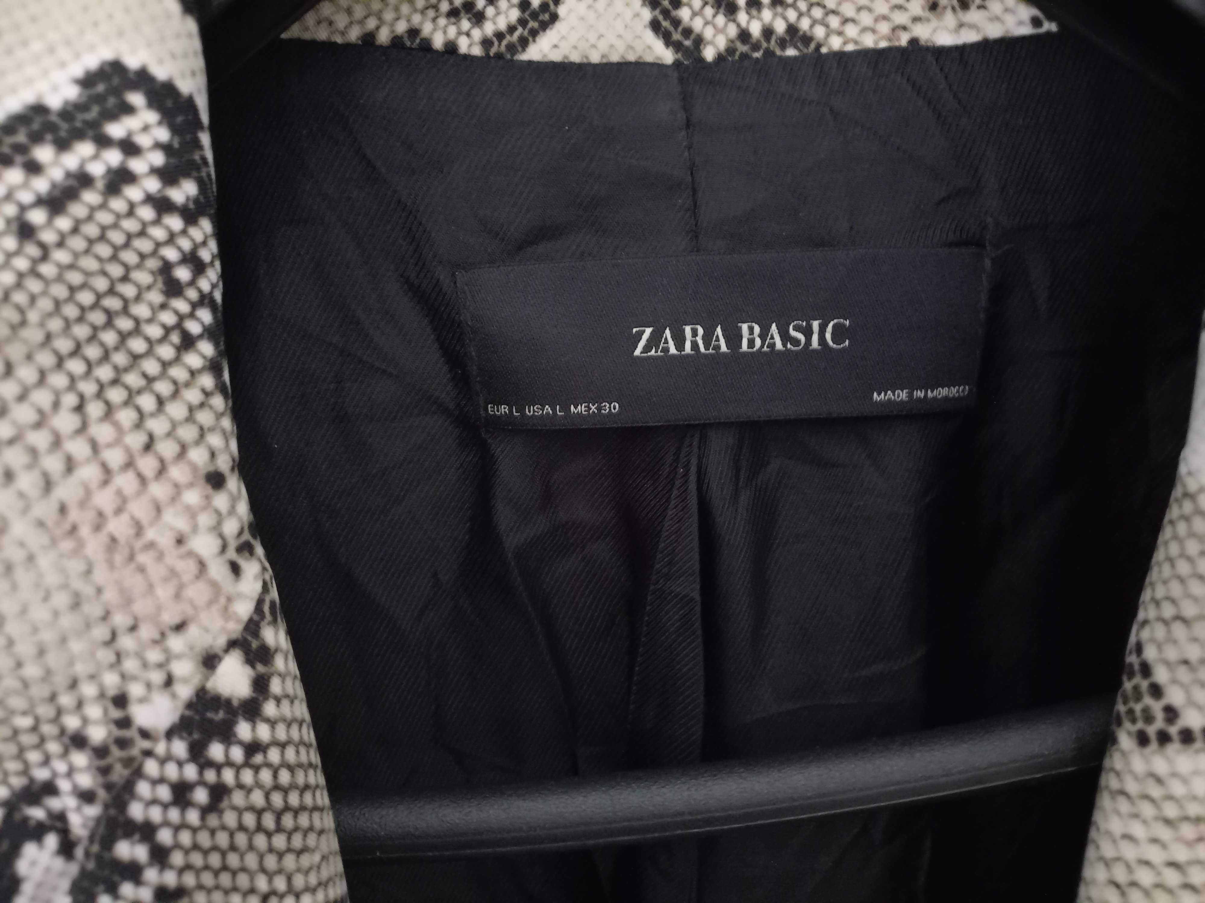 Дамско, ефектно сако Zara, L-25 лв.