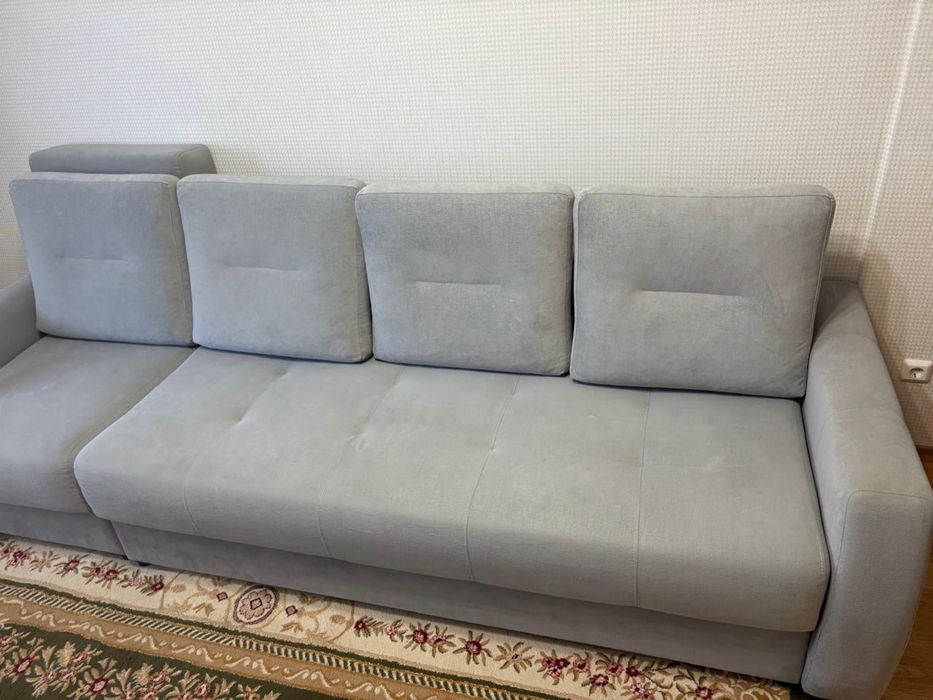 Продам диван с подушками