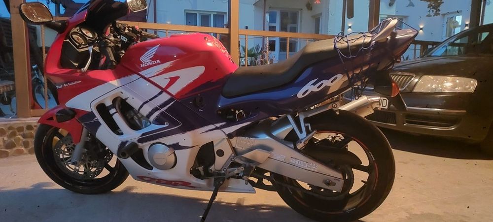 Honda CBR 600F 3
