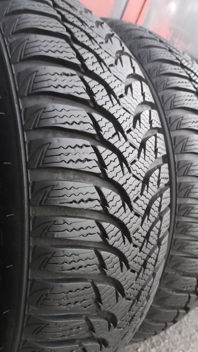4бр. зимни гуми 185/65/15 Kumho Winter Craft 
dot22