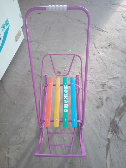 Продаются детские санки в отличном состоянии, практически новые: