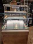 Raft vitrina patiserie cofetarie racit