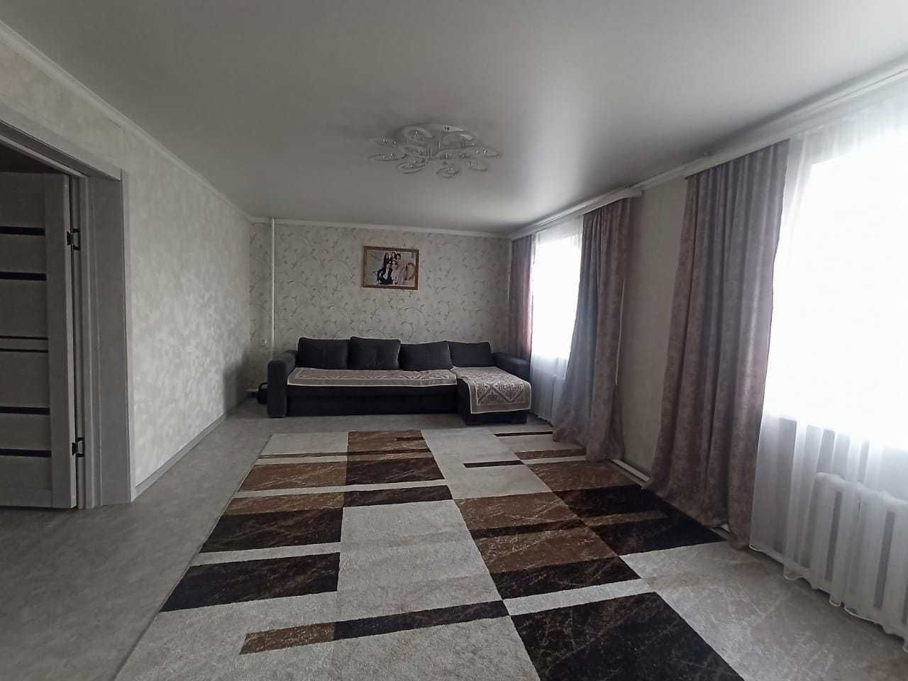 Продается 3-комнатный, 2-этажный дом, район Береке