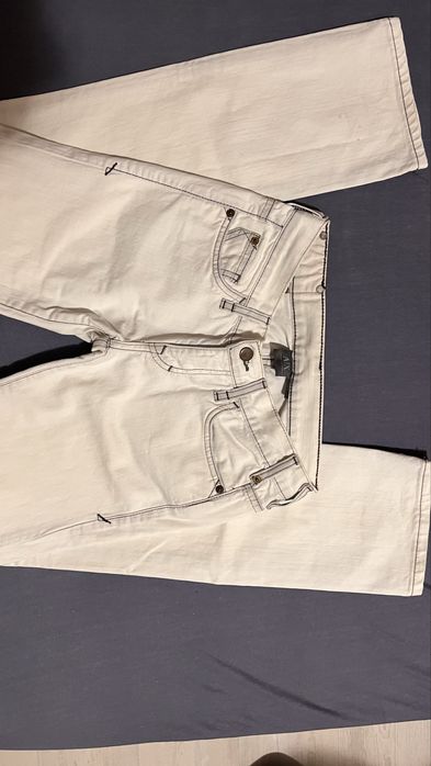 Дънки Zara, Stradivarius и други