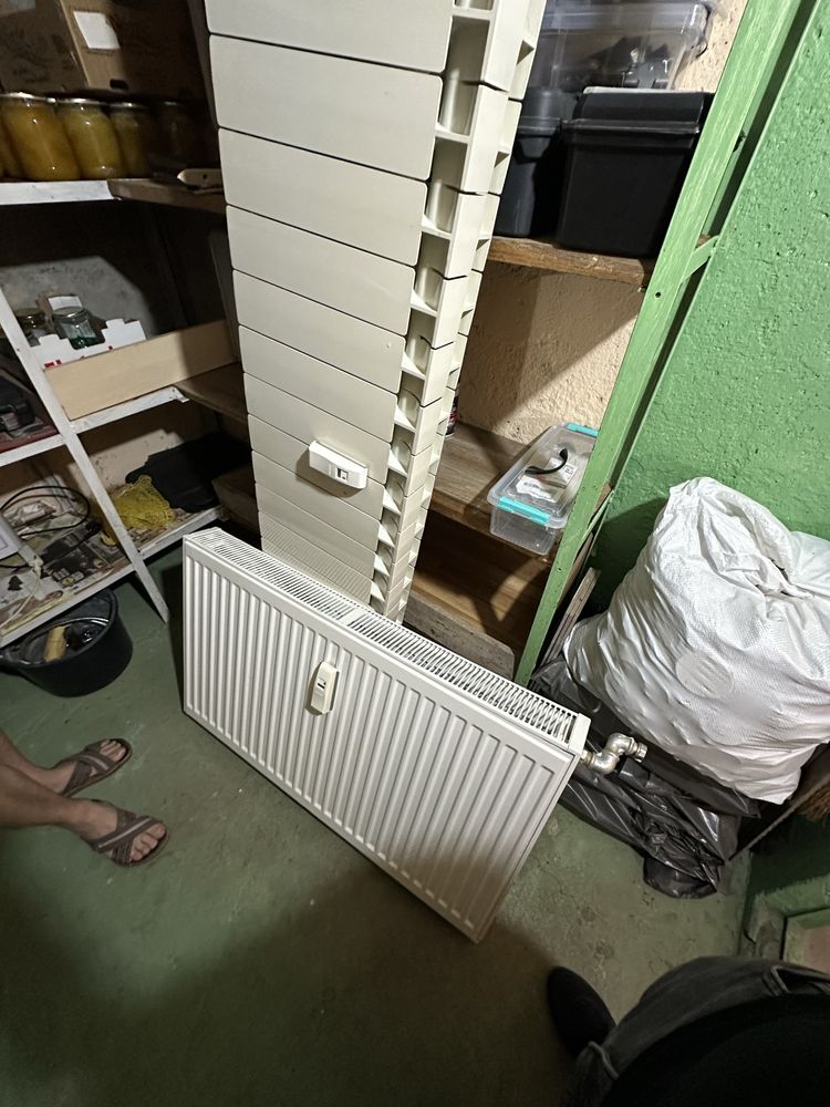 Продавам два радиатора