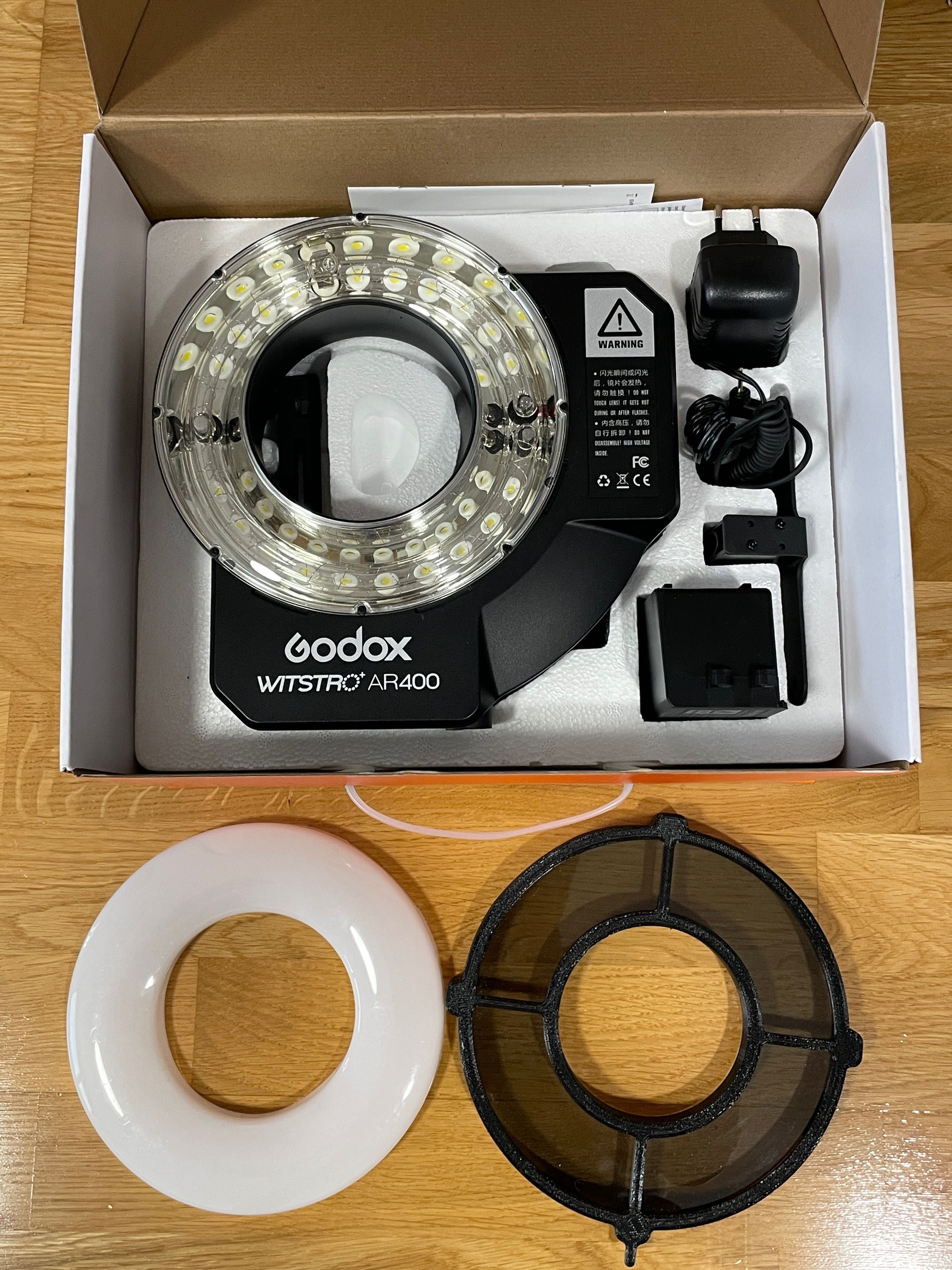 Рингова светкавица Godox Witstro AR400