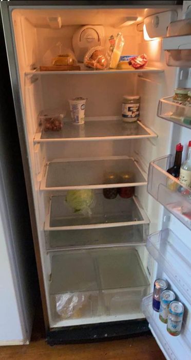 Голям хладилник Candy